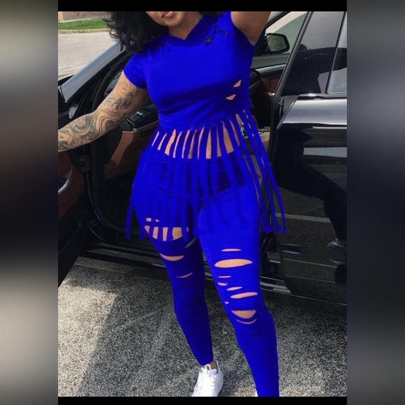 NEW BLUE CROP/LEGGINGS 2 PIECE SET FITS Sizes XL AND 1XL - Picture 1 of 2